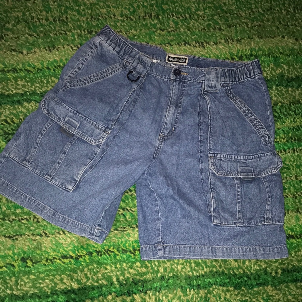 Columbia Men’s Blue Cargo Denim Shorts